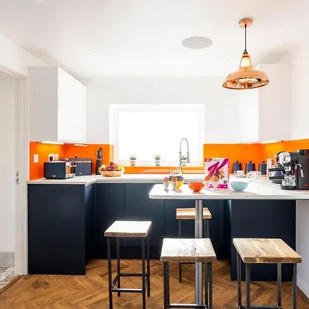High House Retreat, Luxurious 2 Bed With Hot Tub, Apartment Hayle